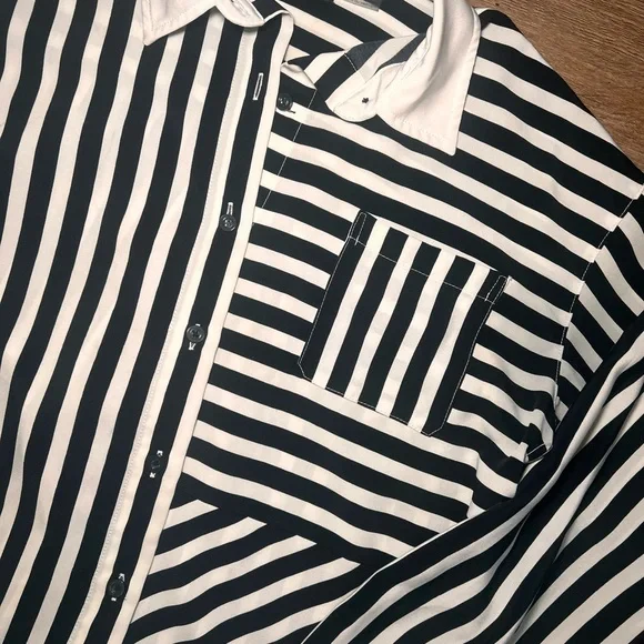 Karl Lagerfeld Monochrome Striped Button Down Shirt - Picture 5 of 6